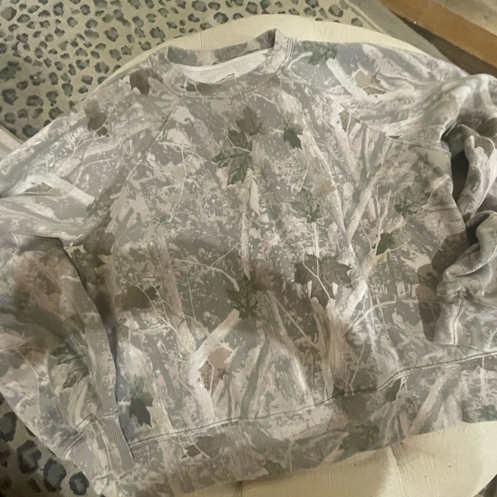 Abercrombie & Fitch camouflage Green and Gray Crewneck Sweatshirt